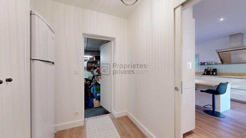 Maison - 258 m² - 8 pièces