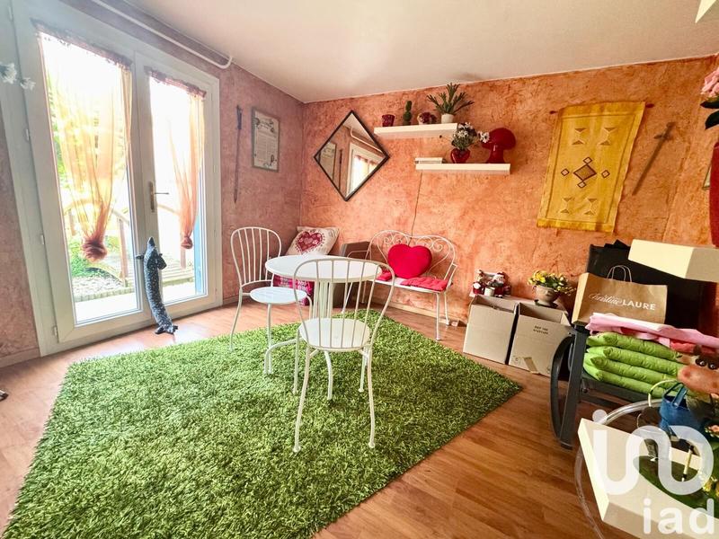 Maison - 186 m² - 7 pièces