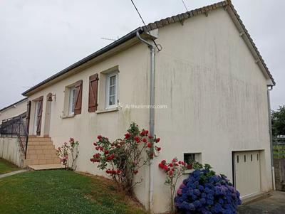 Maison - 80 m² - 6 pièces