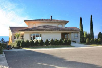 Maison - 750 m² - 15 pièces