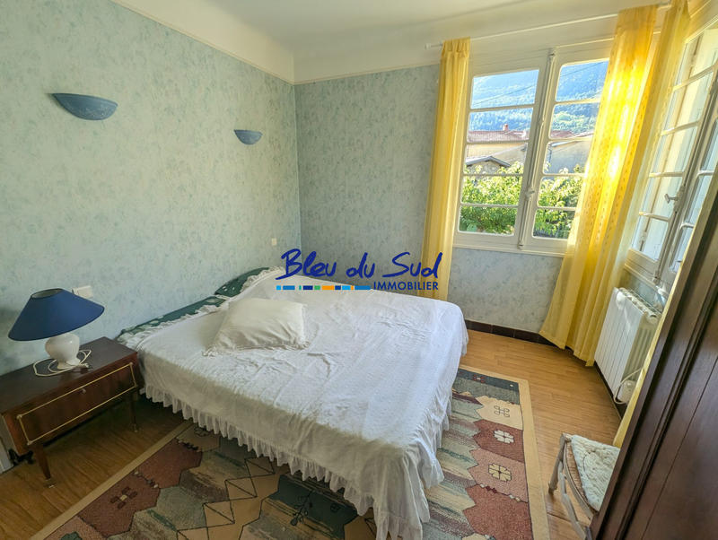 Maison traditionnelle - 82 m² - 4 pièces