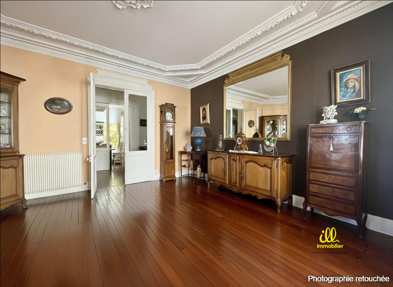 Appartement - 177 m² - 6 pièces