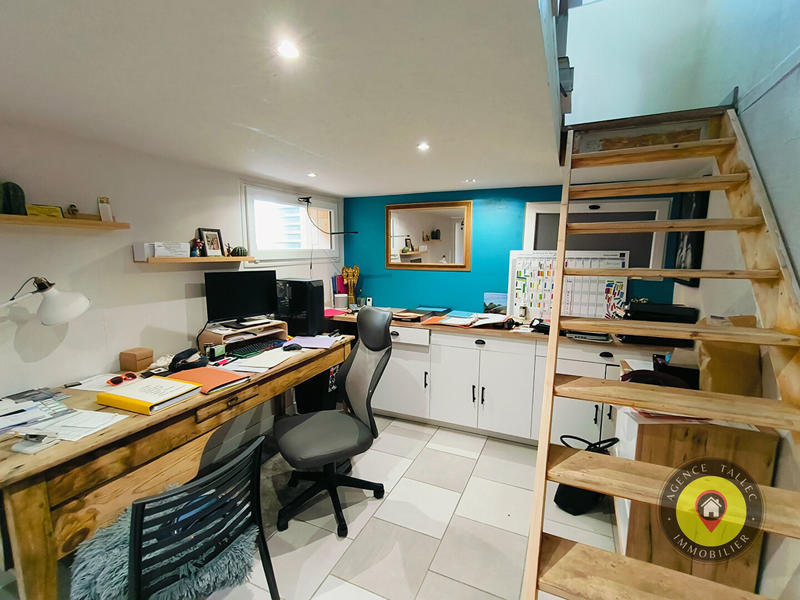 Local d'activité / Entrepôt - 590 m² - 6 pièces