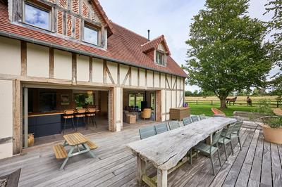 Maison - 240 m² - 7 pièces