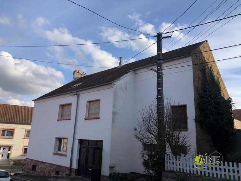 Maison - 268 m² - 12 pièces