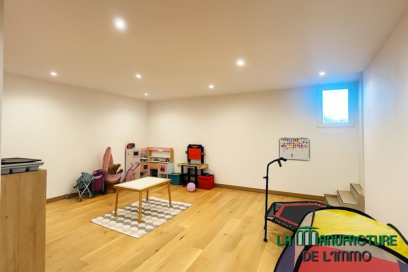 Maison - 145 m² - 5 pièces