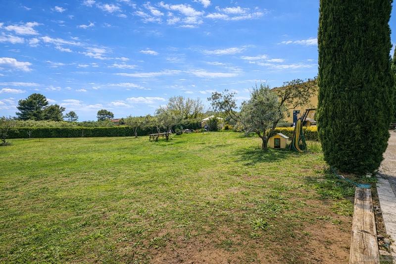 Maison - 300 m² - 7 pièces