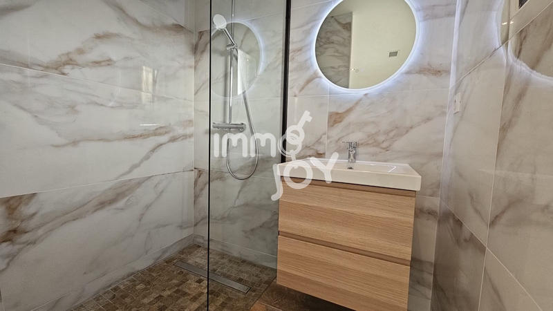 Maison - 111 m² - 4 pièces