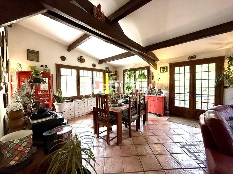 Maison - 142 m² - 6 pièces