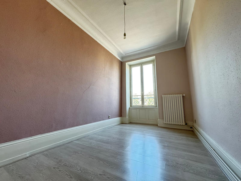 Appartement - 116 m² - 5 pièces
