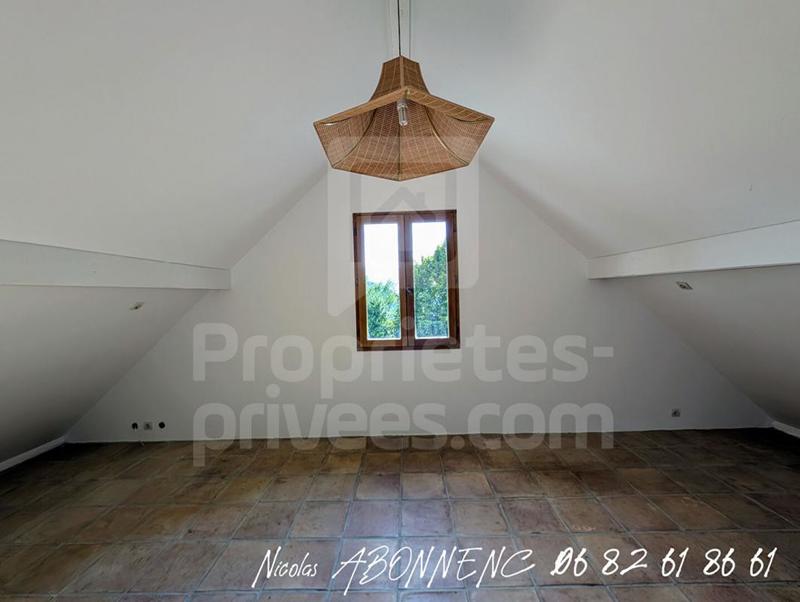 Maison - 121 m² - 6 pièces