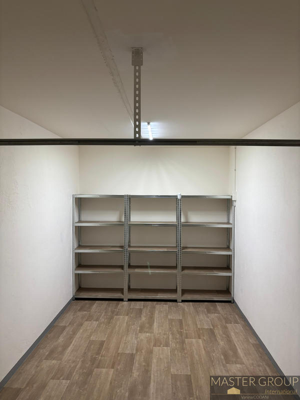 Parking / Garage - 16 m²