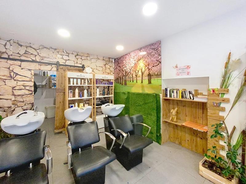 Local commercial - 82 m² - 3 pièces