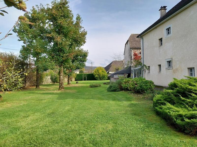 Maison - 315 m² - 10 pièces