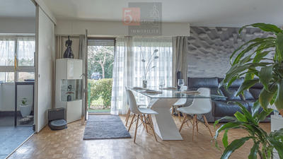 Appartement - 110 m² - 6 pièces