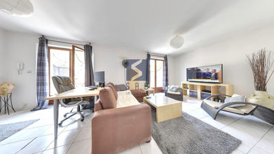 Maison - 160 m² - 8 pièces