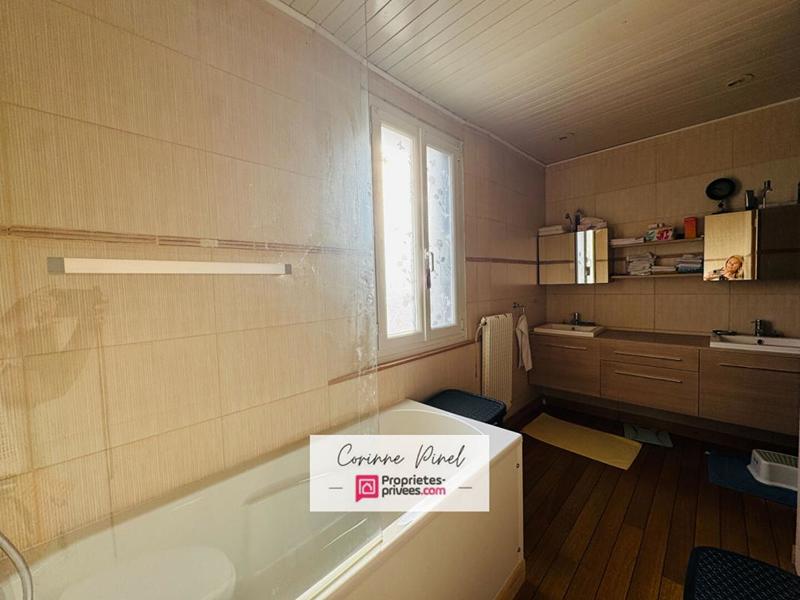 Maison - 151 m² - 6 pièces