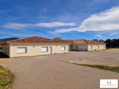 Local d'activités - 125 m² - 4 pièces