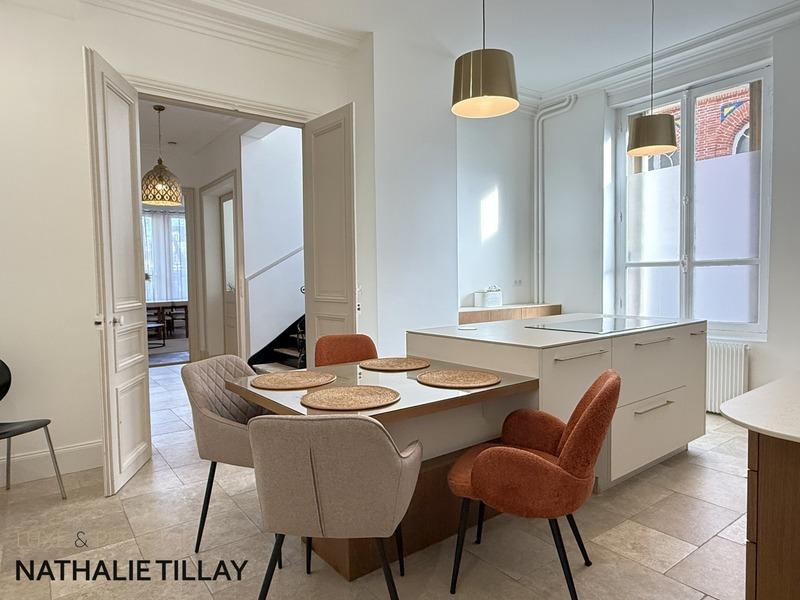 Maison bourgeoise - 236 m² - 8 pièces