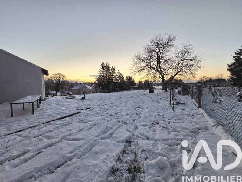 Maison - 235 m² - 7 pièces