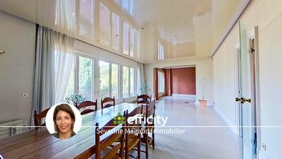 Maison - 232 m² - 6 pièces