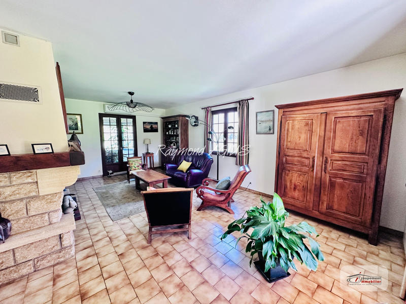 Maison - 153 m² - 7 pièces