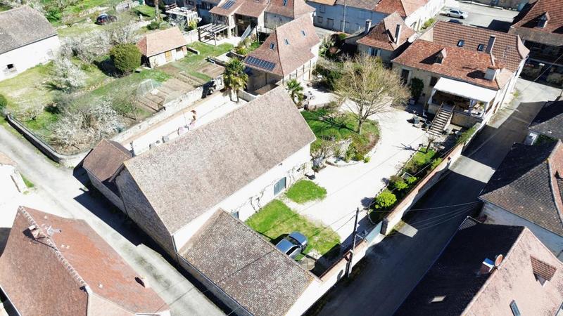 Maison - 230 m² - 11 pièces