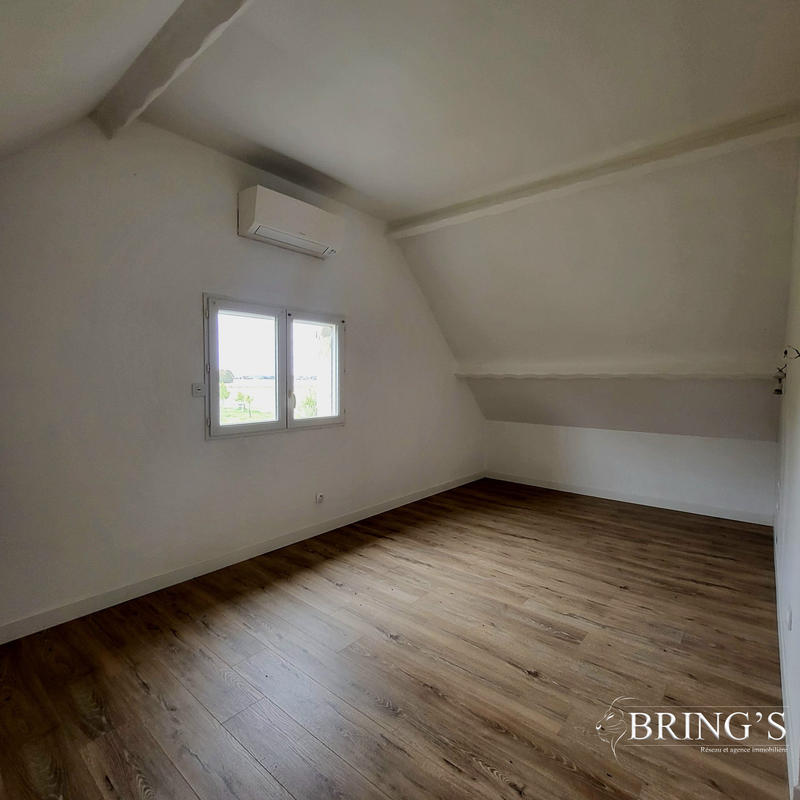 Maison traditionnelle - 119 m² - 7 pièces