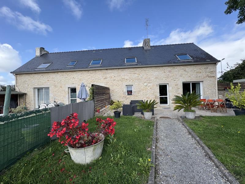 Maison - 140 m² - 6 pièces