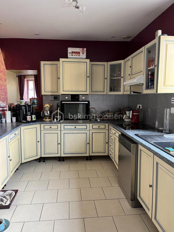 Maison - 245 m² - 6 pièces