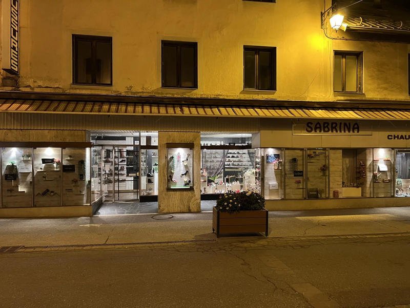 Fonds de commerce - Local commercial - 150 m²