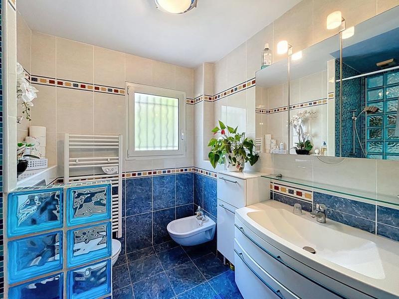 Villa - 196 m² - 6 pièces