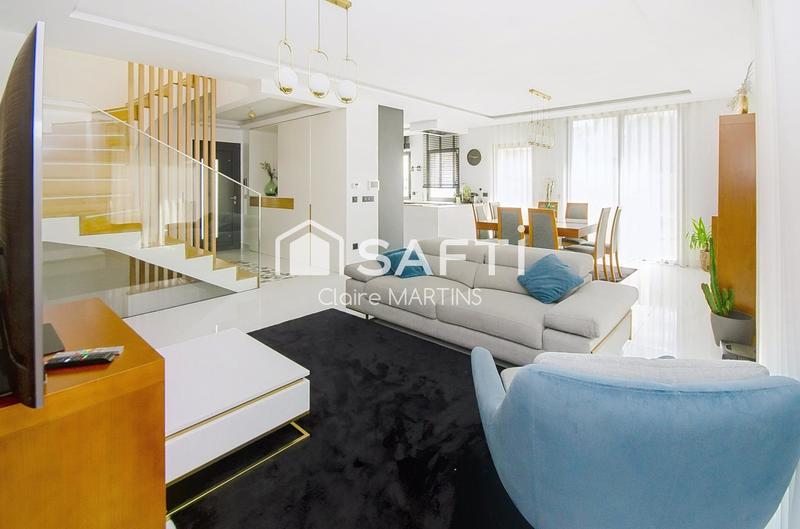 Maison - 185 m² - 8 pièces