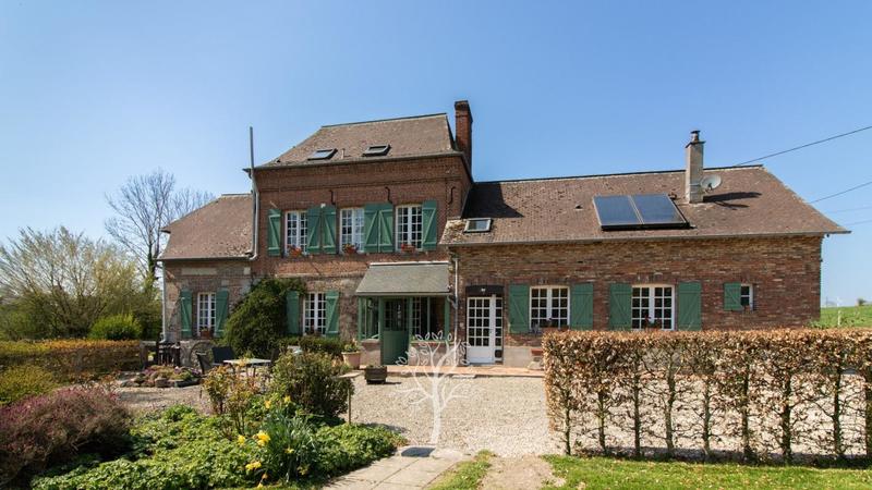 Moulin - 264 m² - 8 pièces