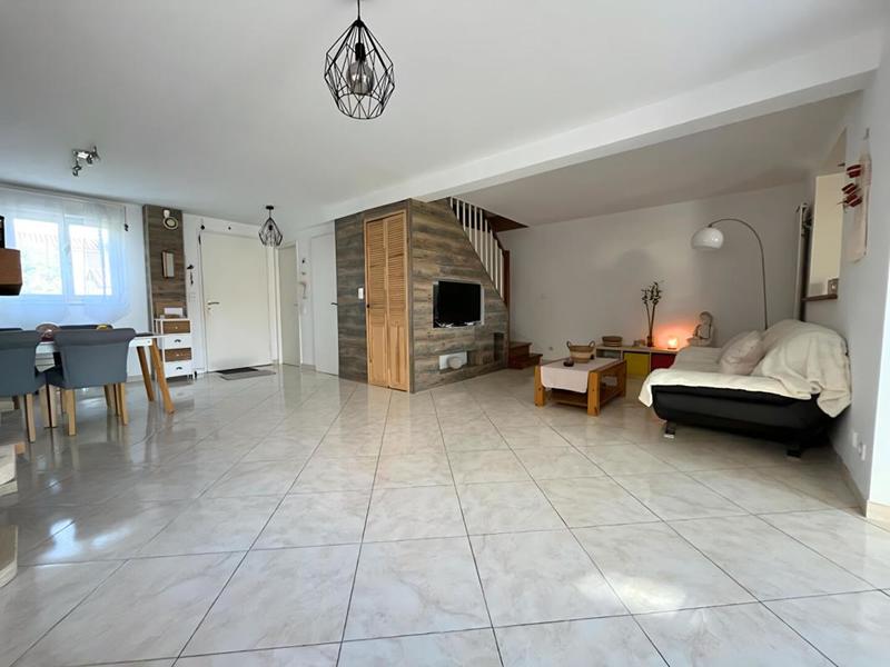 Maison - 123 m² - 4 pièces