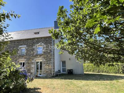Maison en pierre - 107 m² - 5 pièces