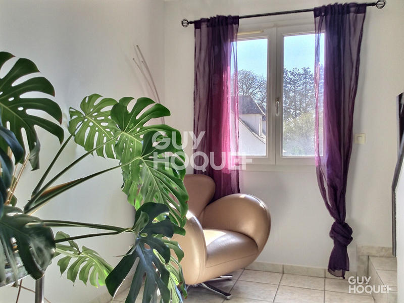 Maison - 220 m² - 9 pièces