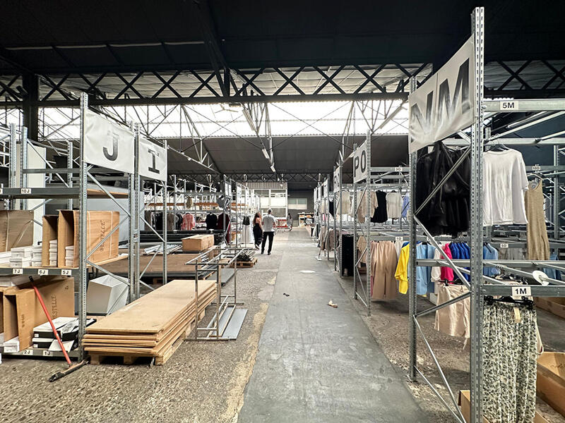 Local d'activité / Entrepôt - 1 750 m²