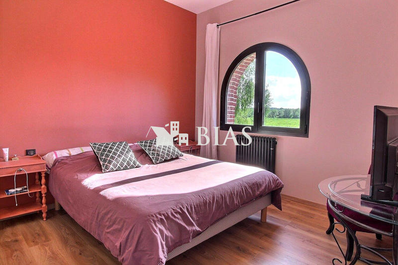 Maison - 272 m² - 7 pièces