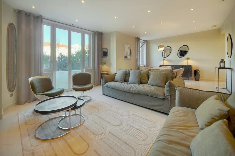 Appartement - 150 m² - 4 pièces