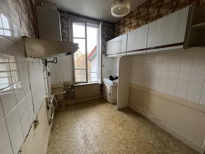 Appartement - 100 m² - 5 pièces