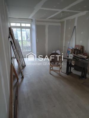 Maison - 88 m² - 5 pièces