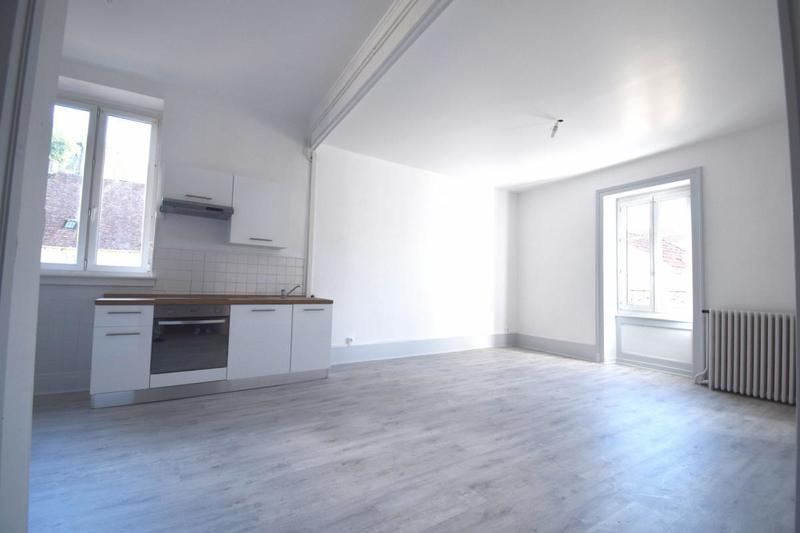 Appartement - 85 m² - 3 pièces