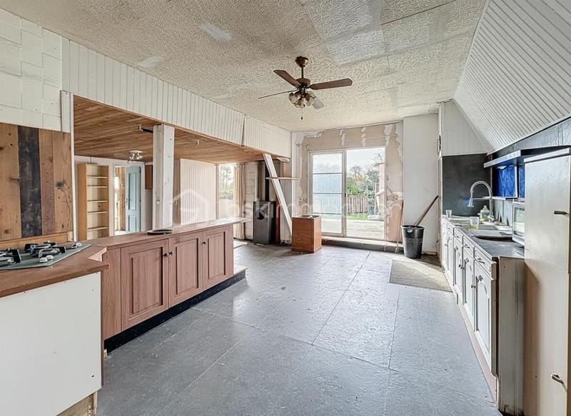 Bureau - 650 m² - 6 pièces