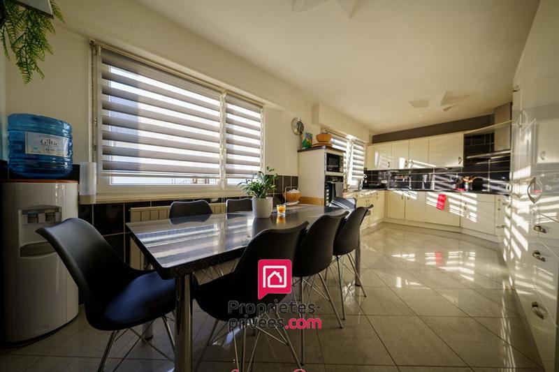 Maison - 192 m² - 7 pièces