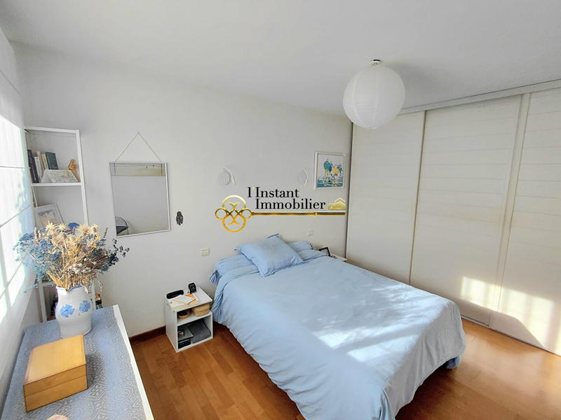 Demeure - 150 m² - 6 pièces