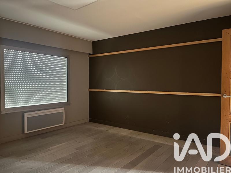 Appartement - 1 280 m² - 8 pièces