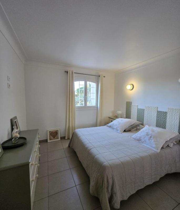 Villa - 215 m² - 12 pièces