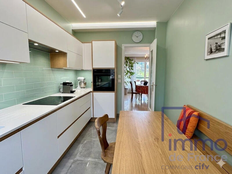 Appartement - 91 m² - 4 pièces