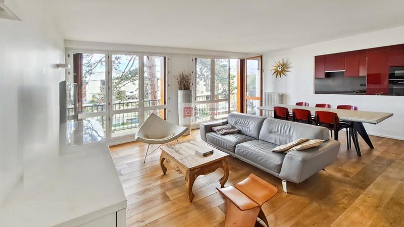 Appartement - 100 m² - 4 pièces